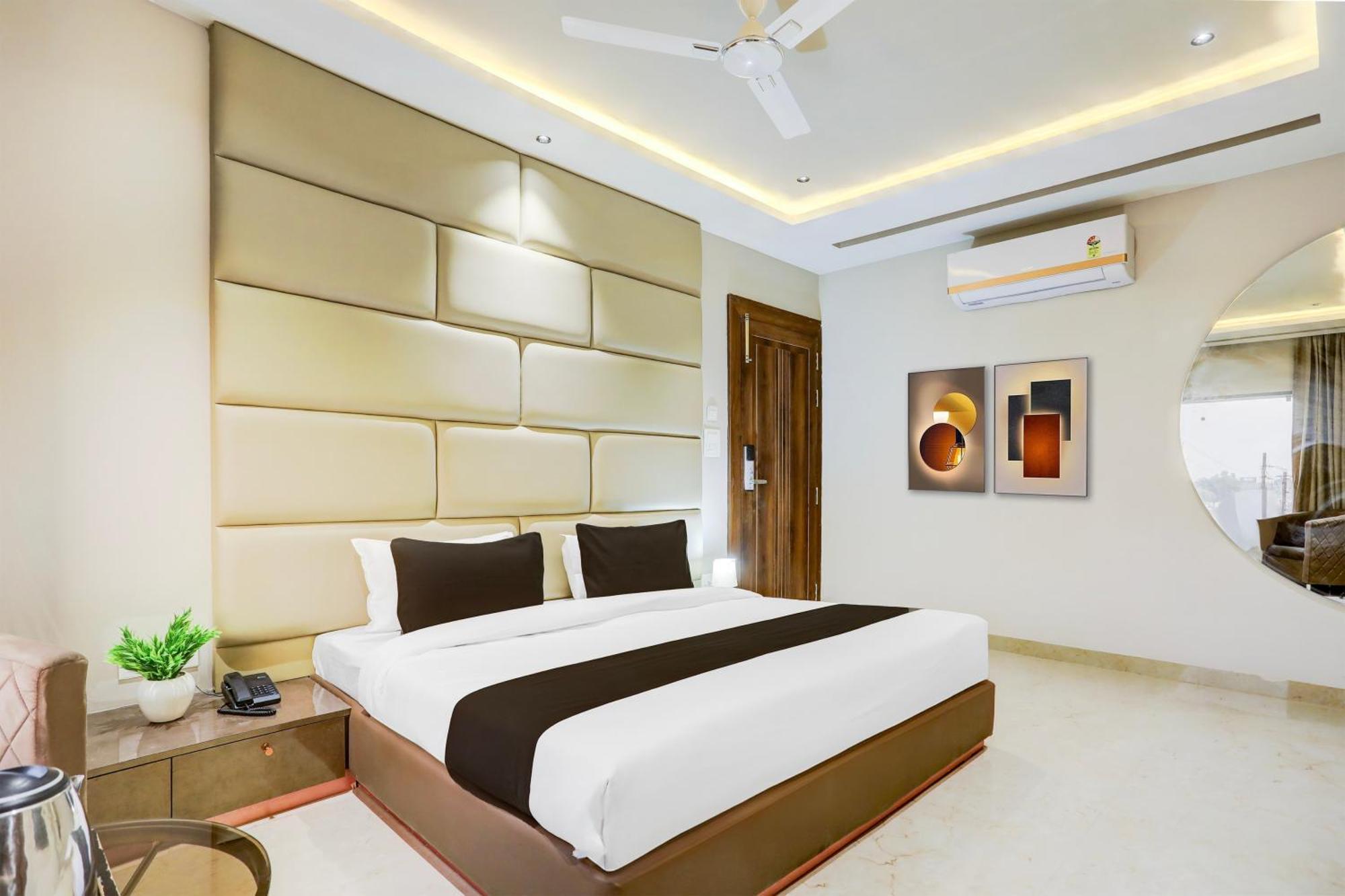 Super Collection O Belgacihia Near Kolkata Railway Station Hotel Gwalior Exterior photo
