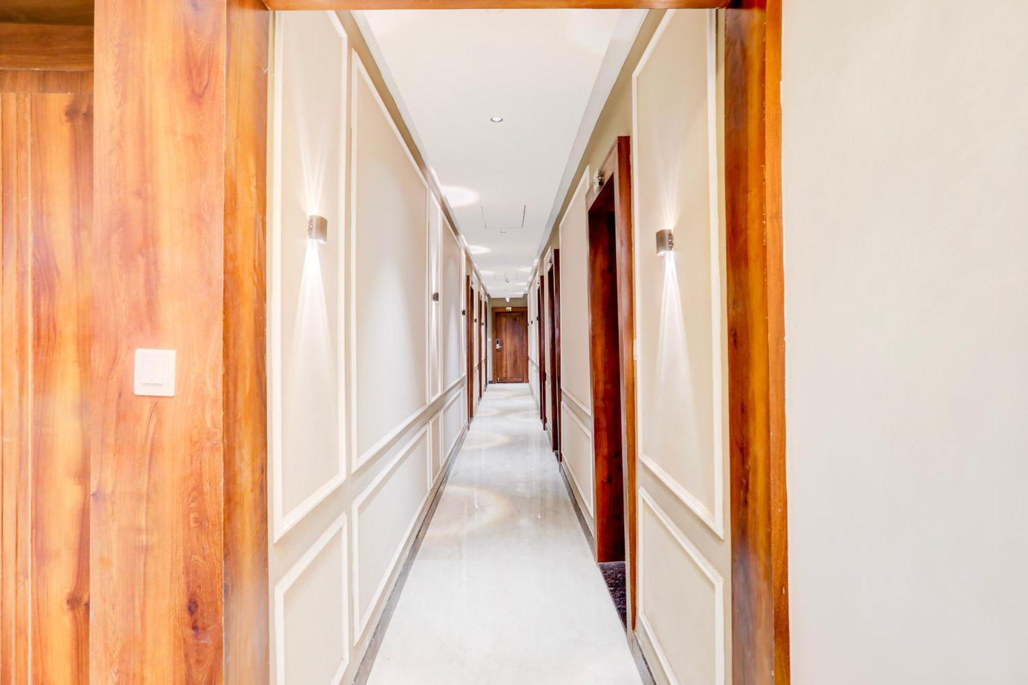 Super Collection O Belgacihia Near Kolkata Railway Station Hotel Gwalior Exterior photo