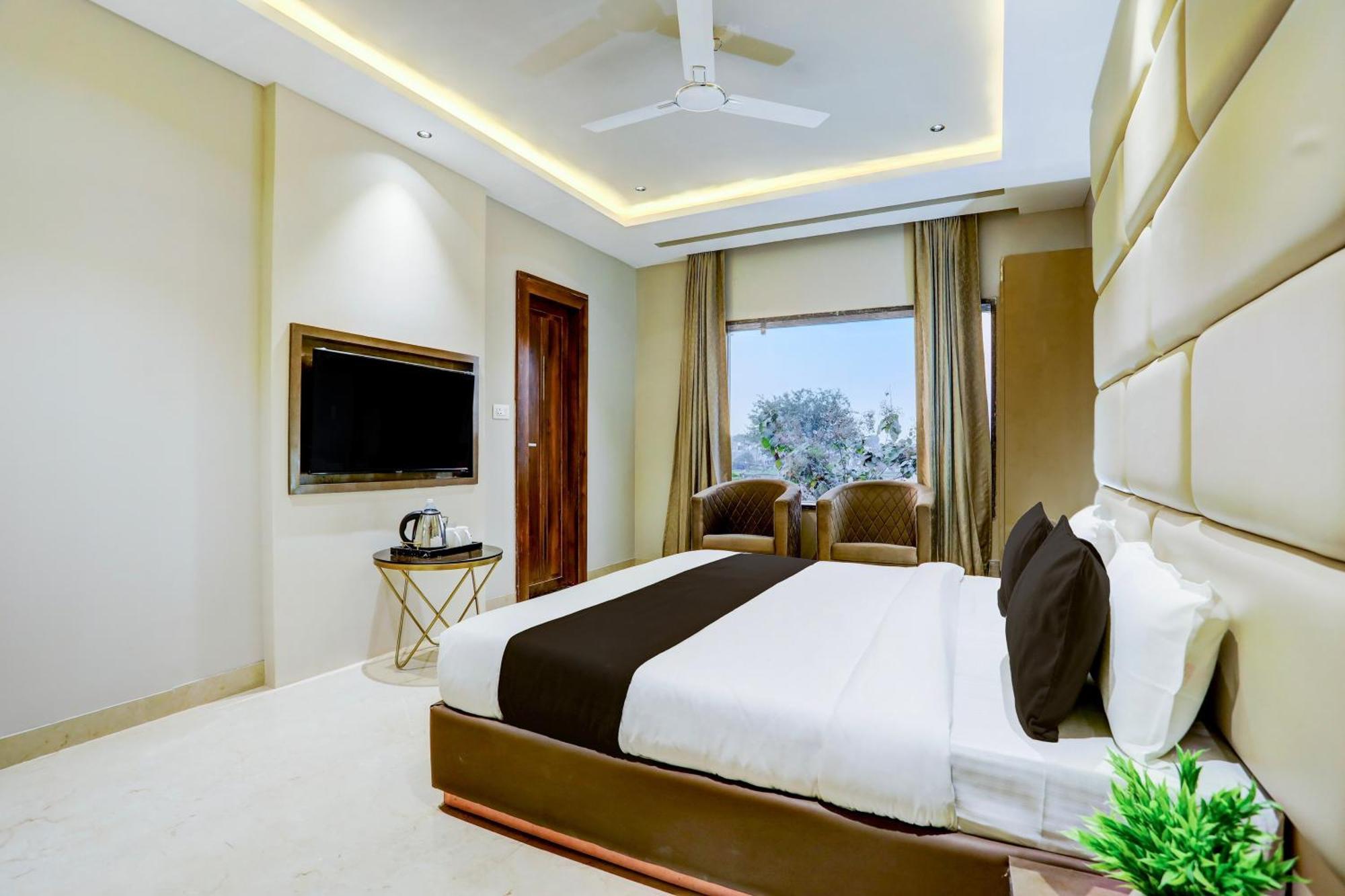 Super Collection O Belgacihia Near Kolkata Railway Station Hotel Gwalior Exterior photo