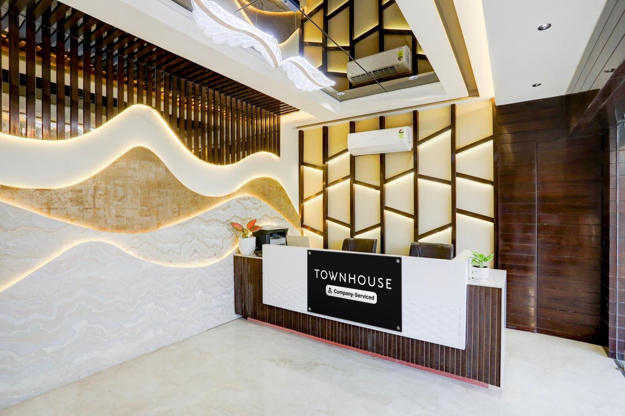 Super Collection O Belgacihia Near Kolkata Railway Station Hotel Gwalior Exterior photo