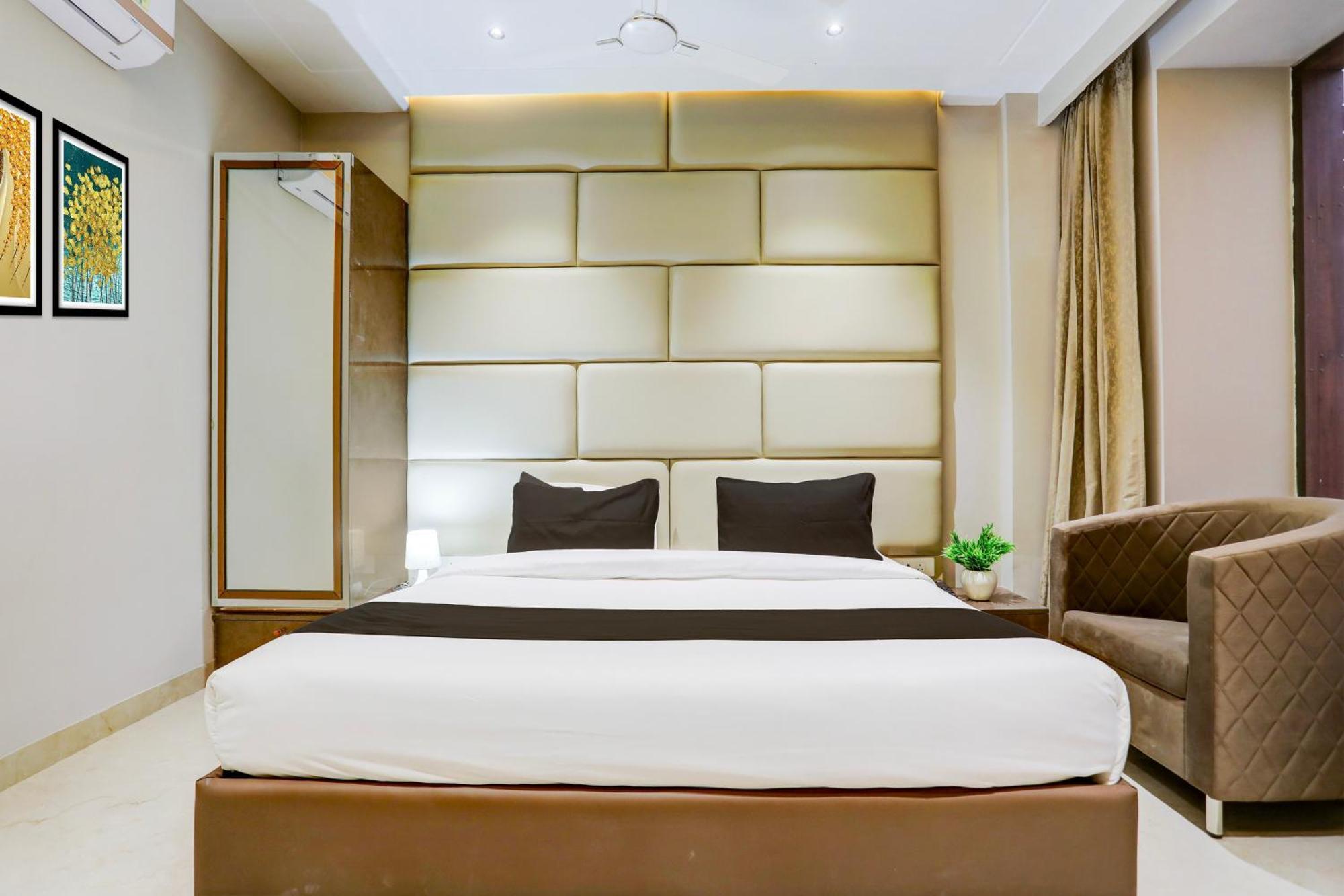 Super Collection O Belgacihia Near Kolkata Railway Station Hotel Gwalior Exterior photo