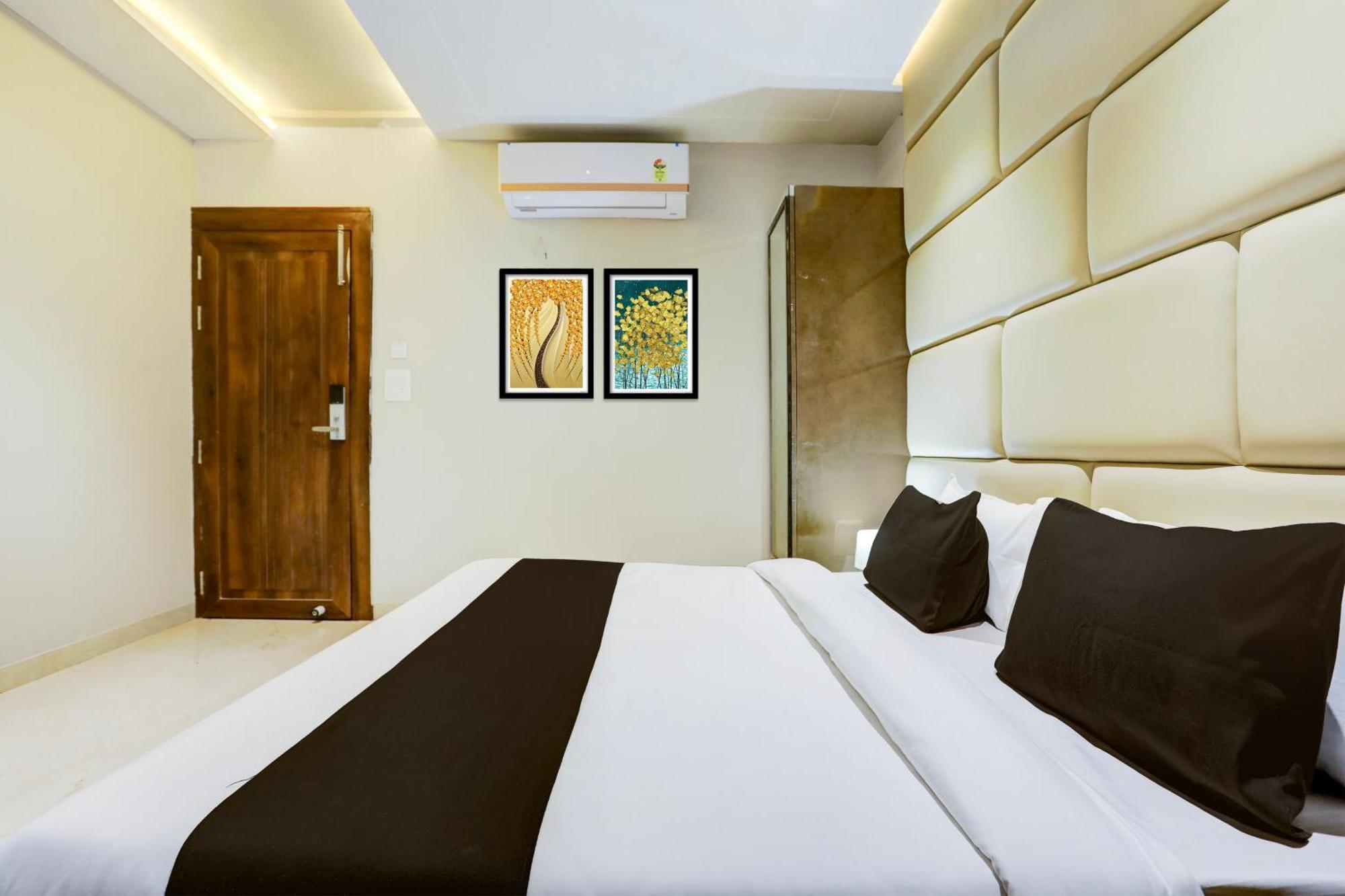 Super Collection O Belgacihia Near Kolkata Railway Station Hotel Gwalior Exterior photo